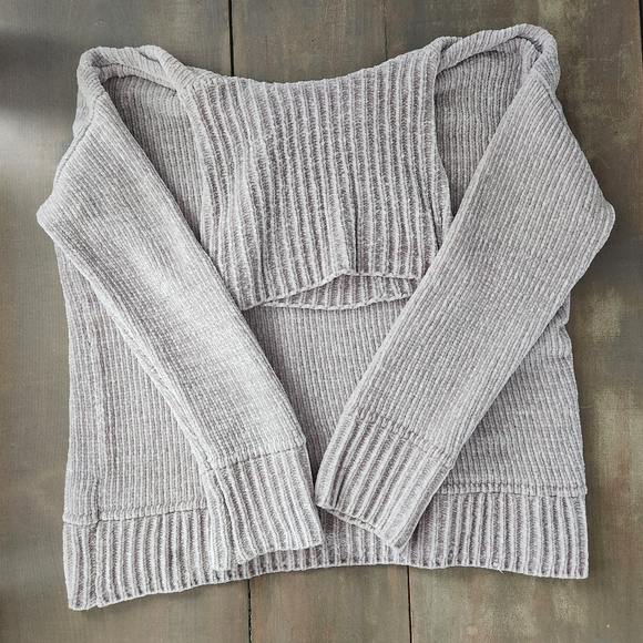 Jones New York Grey Velour Cowl Neck Sweater — Size Small - Picture 2 of 5